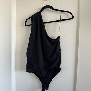 Express Body Contour One-Shoulder Bodysuit – Size Large – black
